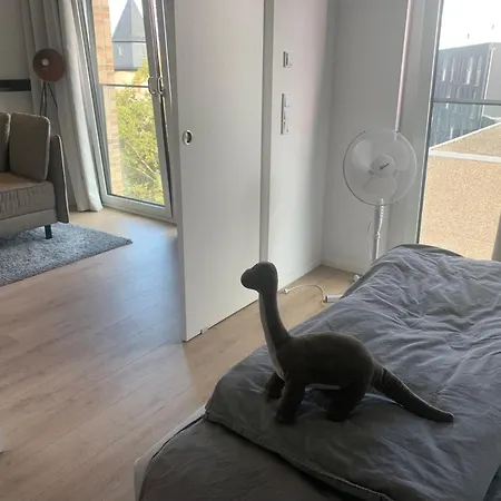 279 Expositon Center Galluswarte Main Train Station Appartement Francfort-sur-le-Main