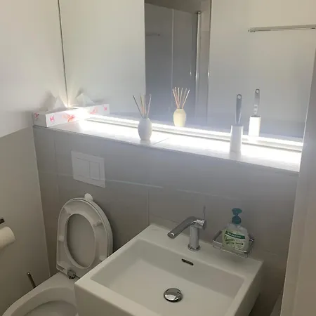 279 Expositon Center Galluswarte Main Train Station *