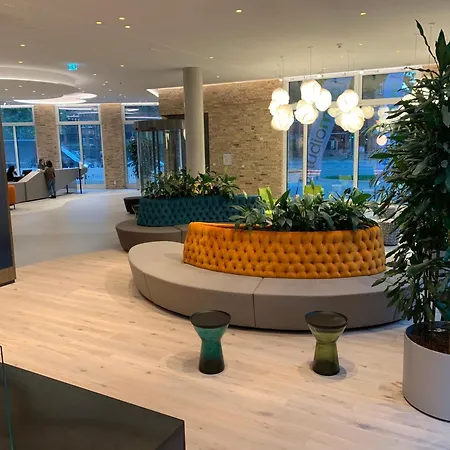 279 Expositon Center Galluswarte Main Train Station פרנקפורט