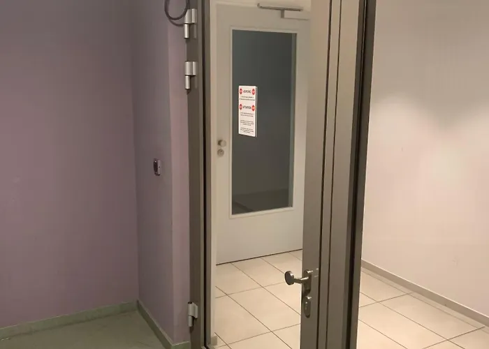 Apartman 279 Expositon Center Galluswarte Main Train Station Frankfurt am Main